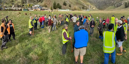 Autumn Maintenance in Barnett Park - with CCC Rangers