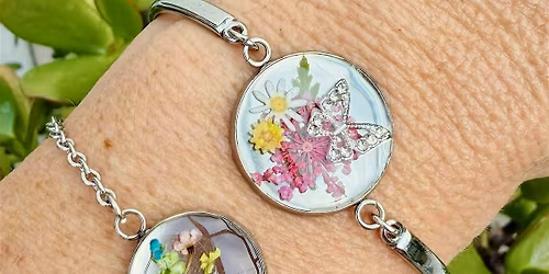 UV Resin Bracelet Workshop 1  at Gillespie Florists