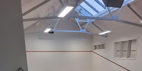 Beginner Squash Coaching Session, 6pm-7pm | Leicester Squash & Racketball Club