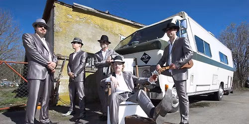 Blues Inc. im Flieger in Tettnang