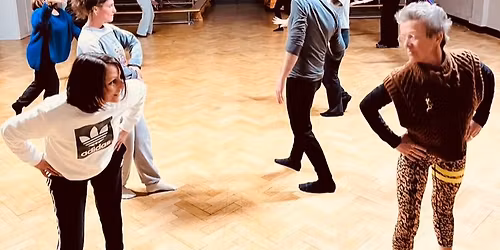 \u00ab RELATION \/ PARTENARIAT \u00bb - Atelier ponctuel de mouvement