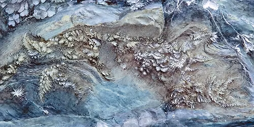 L\u2019ETICA DELLA POLVERE & BIANCHI MANTELLI ROSSO CROCIATI