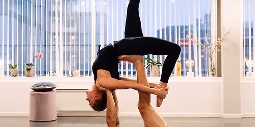 PRODA: akroyoga med Ina Borch under V\u00e5rscenefest
