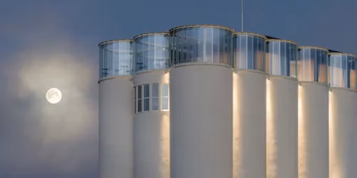 Opera + Pub i Panorama