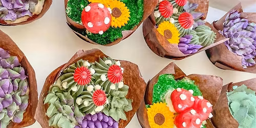 Houston Cupcake Decorating Class | Cottage Core Cupcakes
