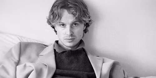 Isak Danielson in Paris