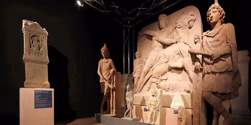 English guided tour - Highlights of the Archaeological Museum Frankfurt and Kaiserpfalz franconofurd
