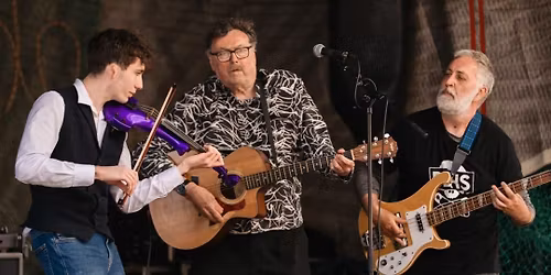 Doug Hudson Band playing Ostend at Anchor