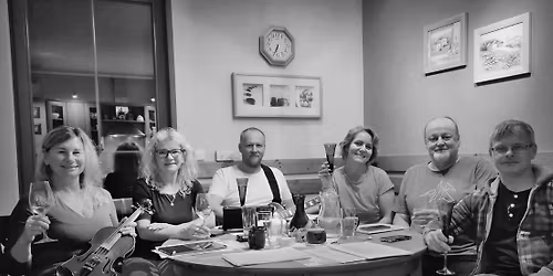 V\u00e1no\u010dn\u00ed koncert - s\u00e1l radnice K\u0159em\u017ee