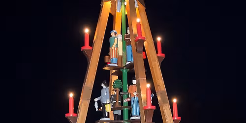 Anschieben der Weihnachtspyramide