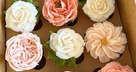 Floral Cupcake Decorating with Chef Allen