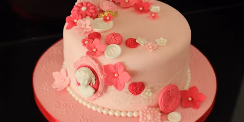 Basic Cake Decorating Class - 5 PLACES