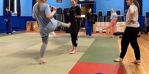 COALVILLE Ladies Only Kickboxing 6-week Beginners Course! Sunday 6:00pm