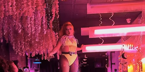 T \u2018n A: A Winter Holiday-Themed Drag Trivia Extravaganza!