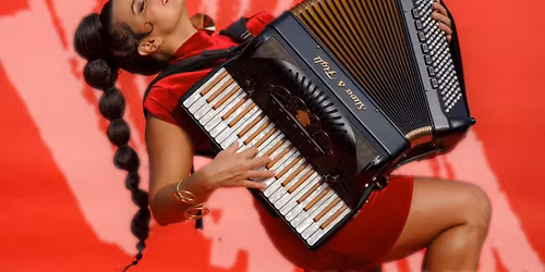 L\u00cdVIA MATTOS TRIO