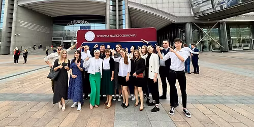 "M\u0141ODZI Z PASJ\u0104"- III Og\u00f3lnopolska Konferencja Studenckich K\u00f3\u0142 Naukowych Fizjoterapii