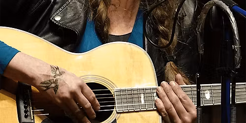 Kerri Powers at the WCUW Frontroom