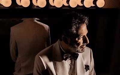 John Pizzarelli Swinging into the Holidays and More