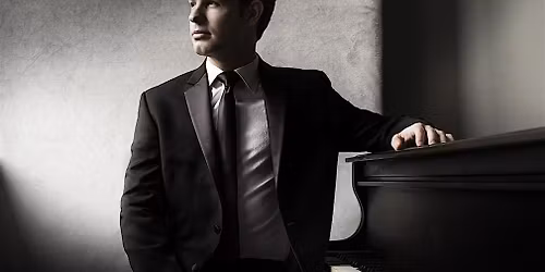 The Keys to Romance: An Evening with American Pianist Drew Petersen
