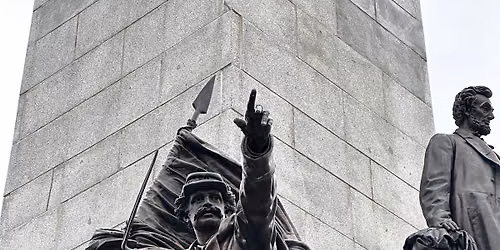 Lincoln Tomb: Images and Insights Tour