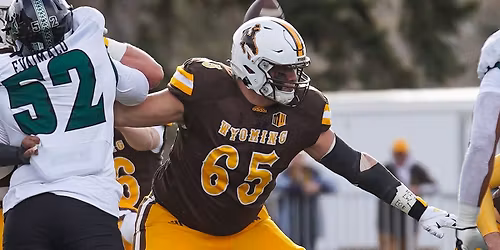 Parking Wyoming Cowboys at Hawaii Rainbow Warriors Football