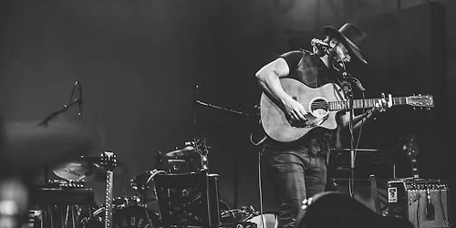 Revel Summer Concert Series: Luke Fox