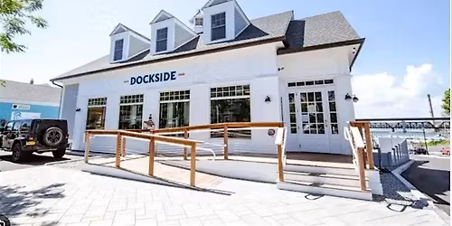 Dockside Brewery Sip & Pour Candle Making