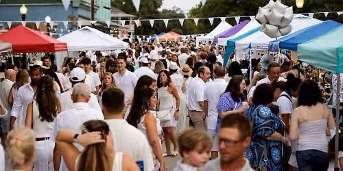 WHITE LINEN NIGHT 2026