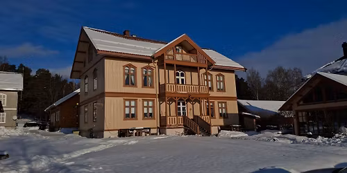 Tur i Furuberget .Med bes\u00f8k i til Sagatun brukerstyrt senter