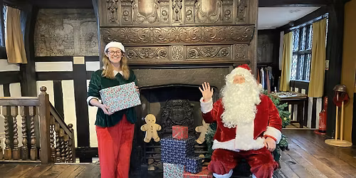 Traditional Christmas at the Old House Hereford
