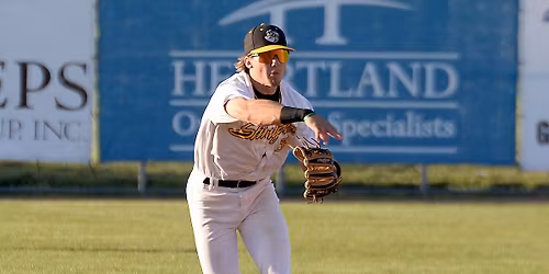 Badlands Big Sticks at Willmar Stingers at Baker Field at Bill Taunton Stadium