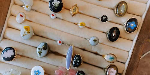 Petals & Resin: Jewelry Making (YYC Downtown)
