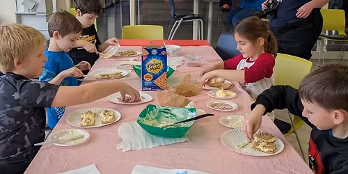 KidsMas: Splash & Snack