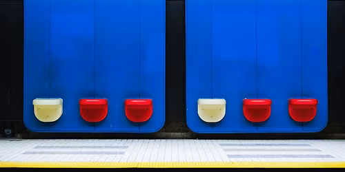 Street Photography Workshop: Montreal\u2019s Blue Line Metro Edition