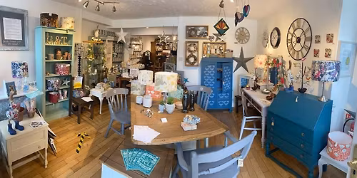 Christmas Crafts Workshop