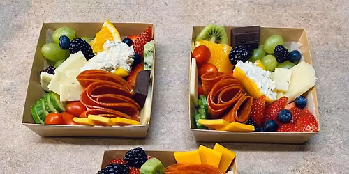 Made to Mingle: Holiday Grazing Boxes - Paragould