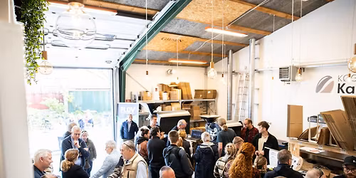 \u00c5bent Kafferisteri med venner!