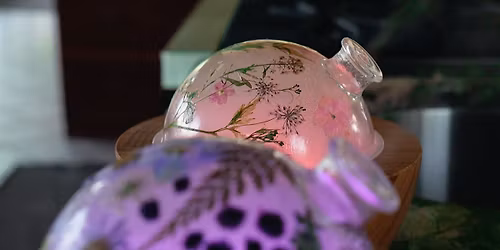 Make Your Own Dried Flower Diffuser