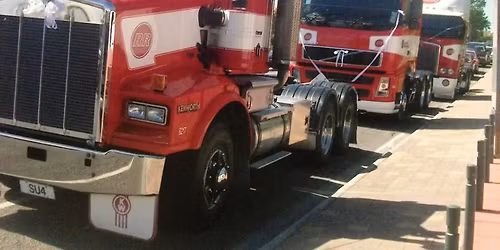 ROADFREIGHTER\/WENMAN REUNION