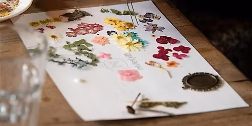 UV Resin Botanical Jewellery Workshop