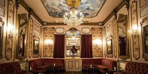 The Golden Age of Bar Culture: A Gilded Age Walking Tour with Cocktails