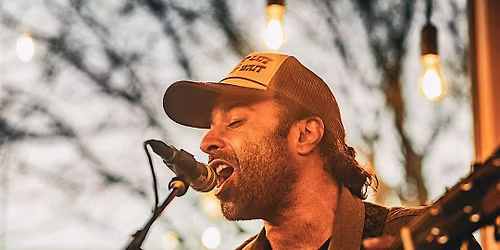 Live Happy Hour Music with Seenan