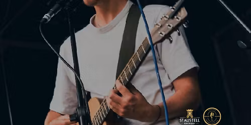 Live Music with Ben Hull