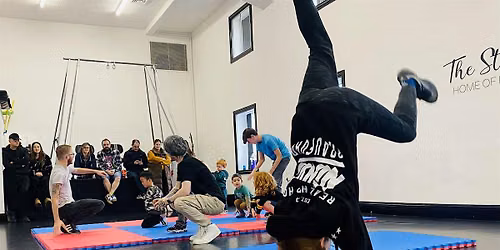 Super Hero Adventure (DC) - Age 4-6 (Parkour, Games & Obstacle Courses)
