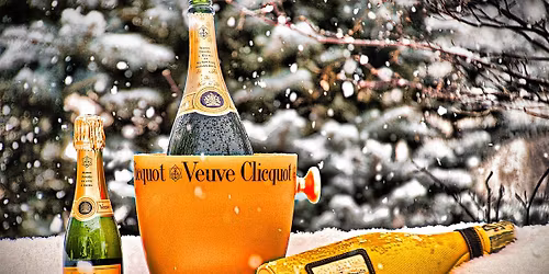 Christmas Eve Champagne Breakfast \ud83c\udf7e