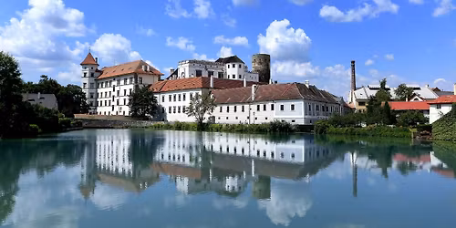 Letn\u00ed jarmark na hradu a z\u00e1mku Jind\u0159ich\u016fv Hradec