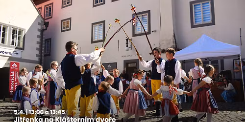 Jit\u0159enka na Kl\u00e1\u0161tern\u00edm dvo\u0159e
