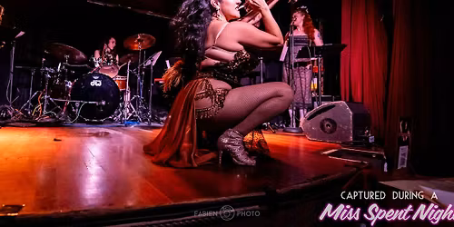 Vintage Vixens Variety Hour: Holiday Glam-travaganza