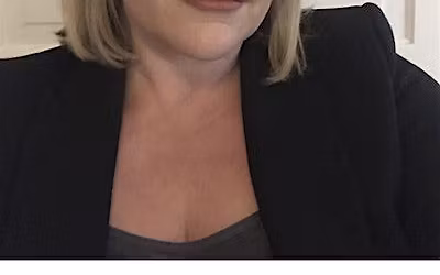 Dr. Angela Rasmussen
