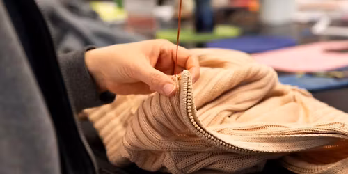 Kaikki kiert\u00e4\u00e4 Kanneltalossa